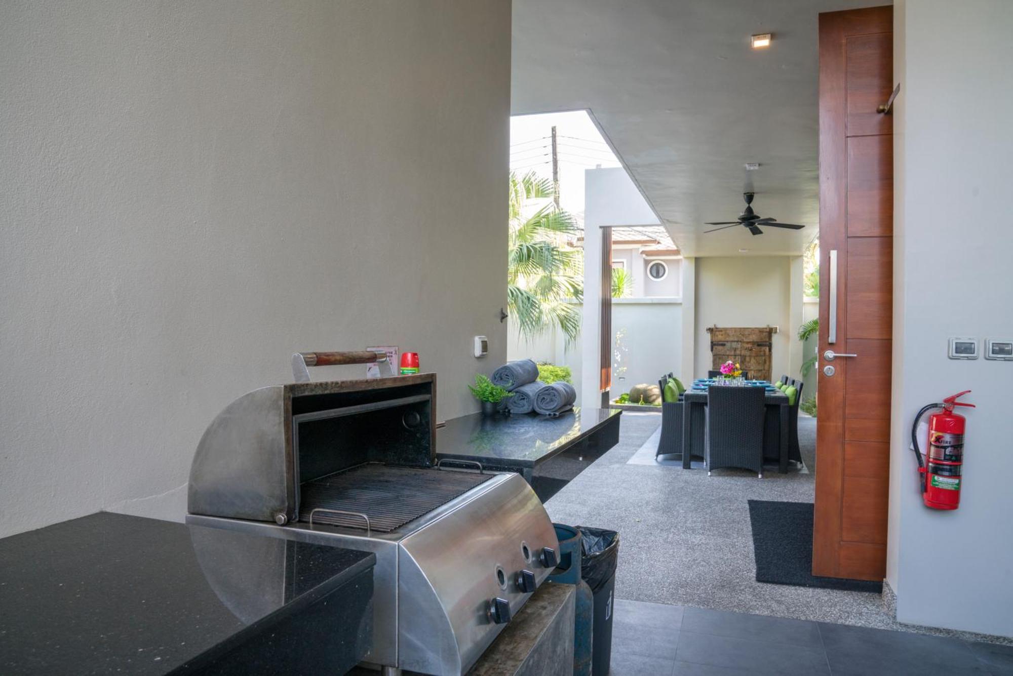 Narintara Private Pool Villas - Free Tuk-Tuk Service To The Beach! Ao Nang Exterior foto